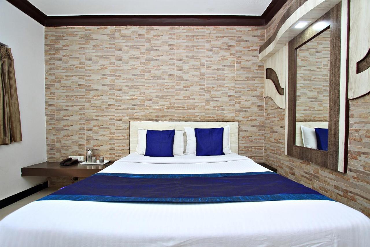 Hotel Pratham International Udagamandalam Exterior foto