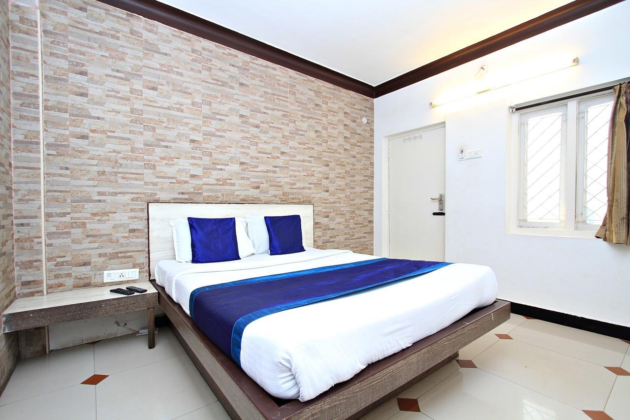 Hotel Pratham International Udagamandalam Exterior foto