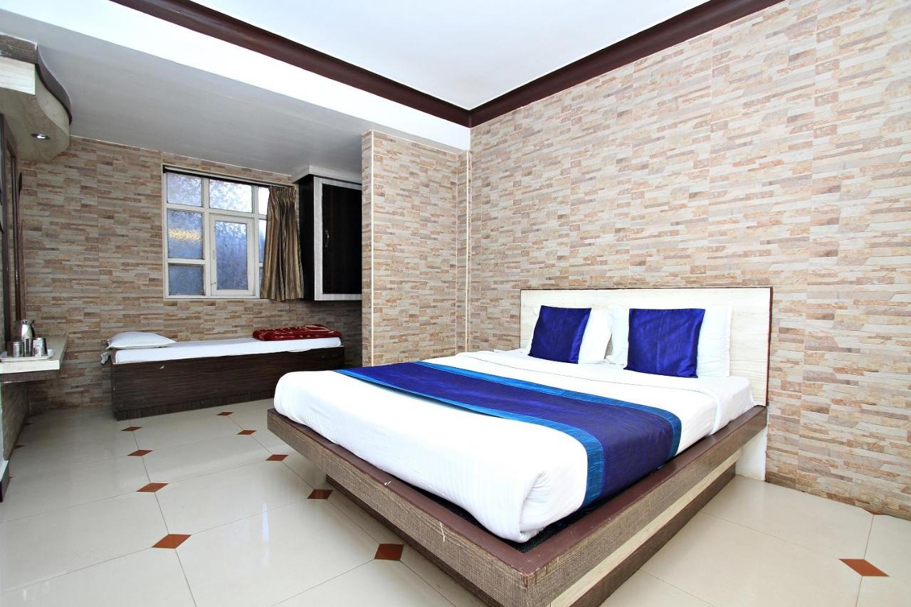Hotel Pratham International Udagamandalam Exterior foto