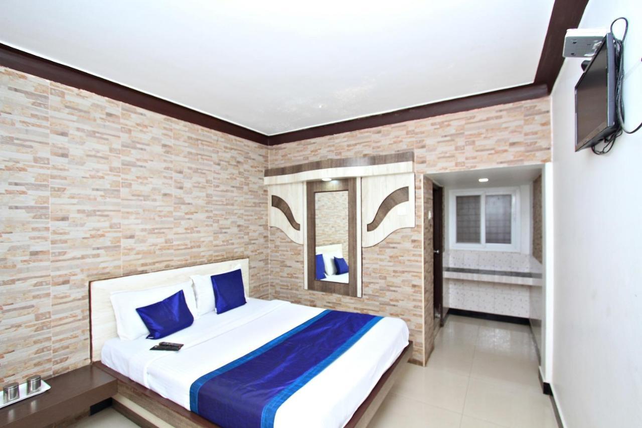 Hotel Pratham International Udagamandalam Exterior foto