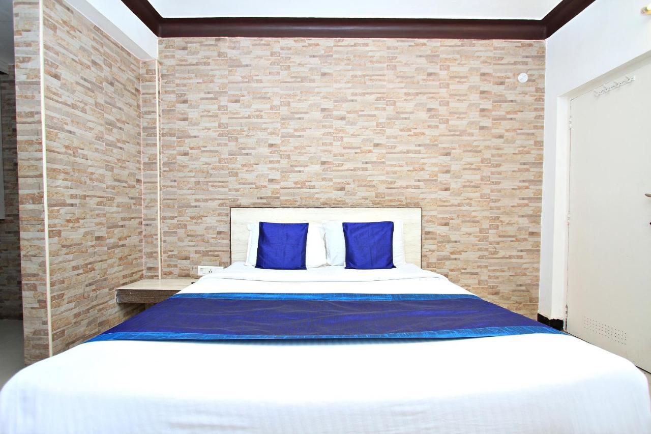 Hotel Pratham International Udagamandalam Exterior foto
